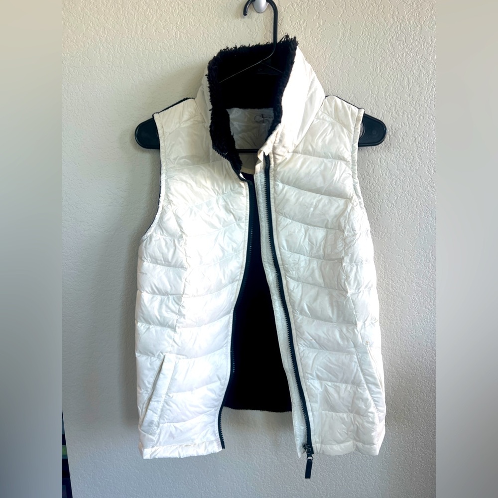 White puffer vest